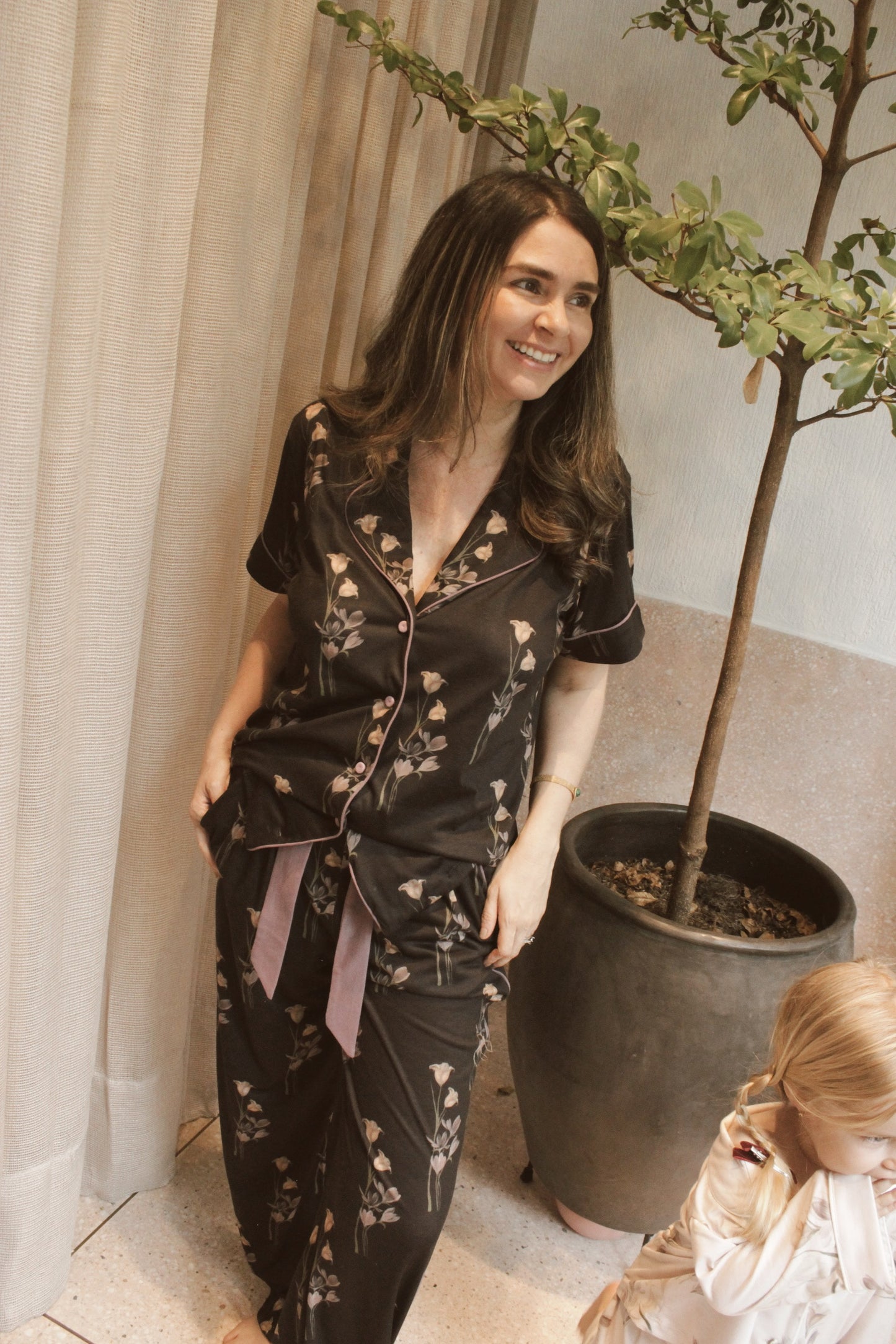 PIJAMA MANGA CORTA + PANT FLORES BLACK