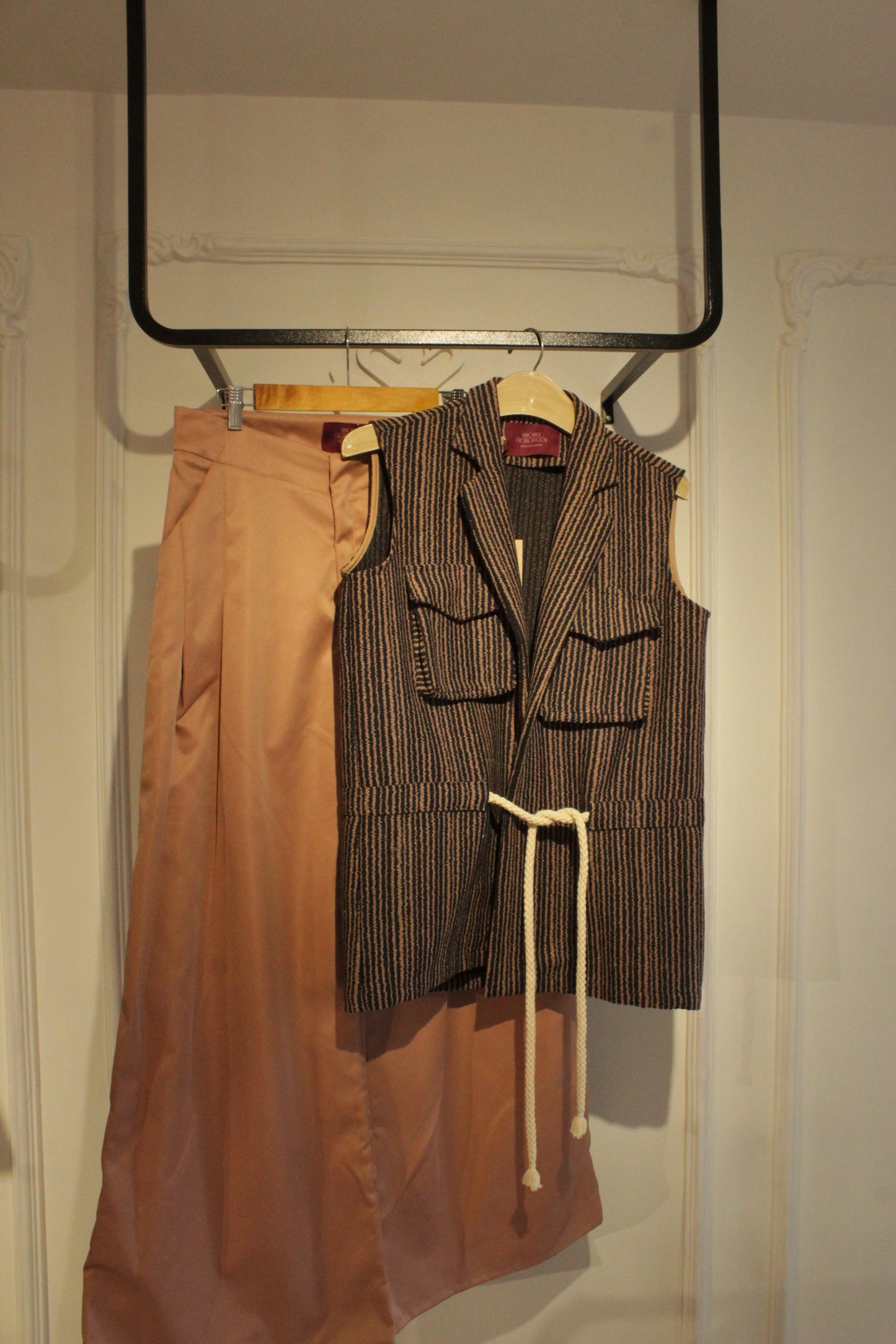 ALBA SILENTE VEST JAQUARD