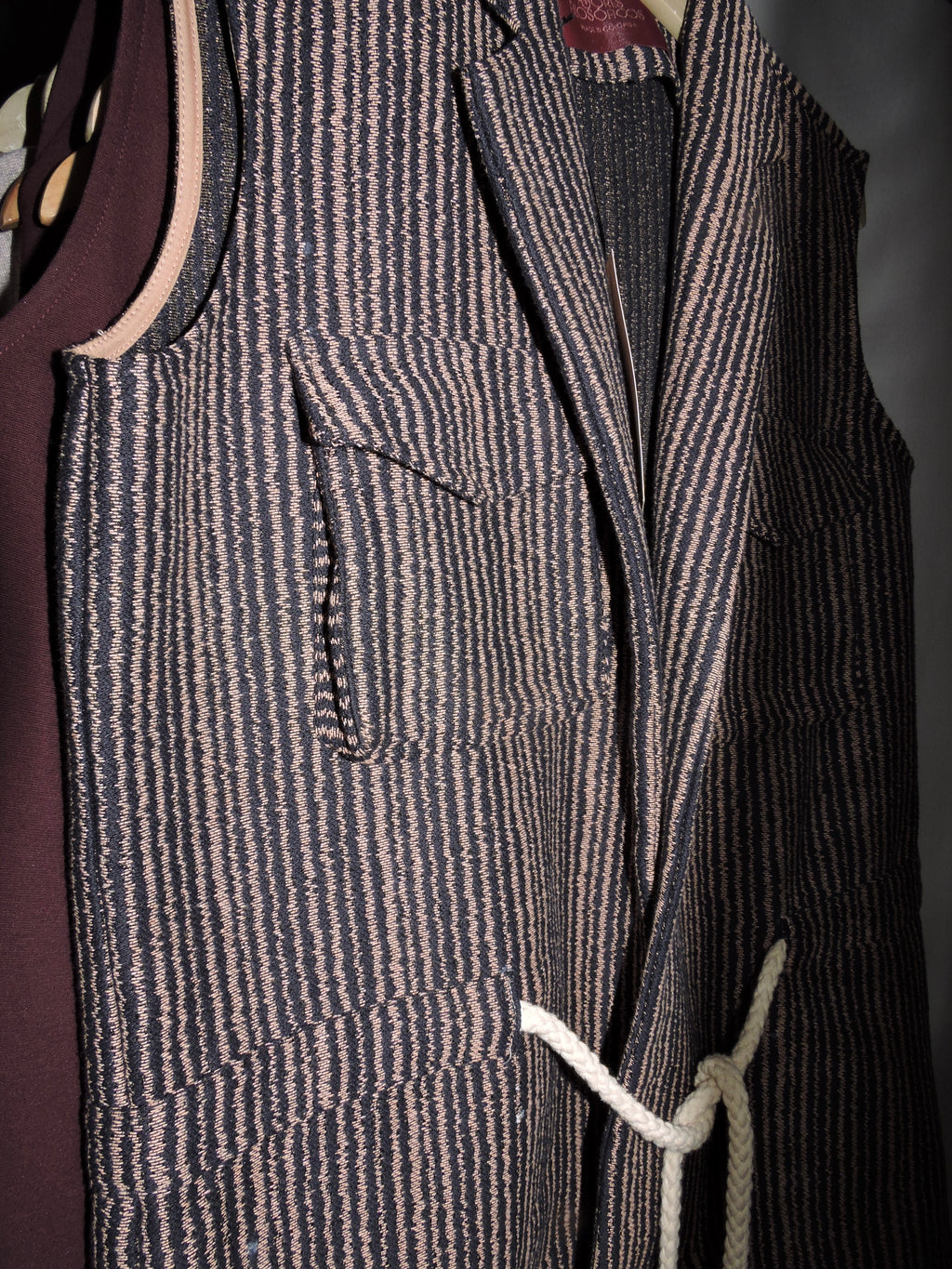 ALBA SILENTE VEST JAQUARD